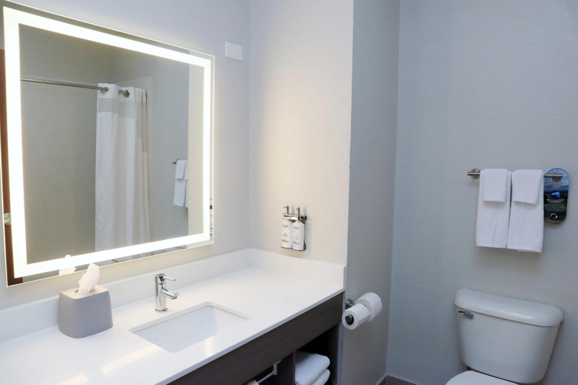 Holiday Inn Express Baton Rouge North By Ihg Zachary Exterior foto